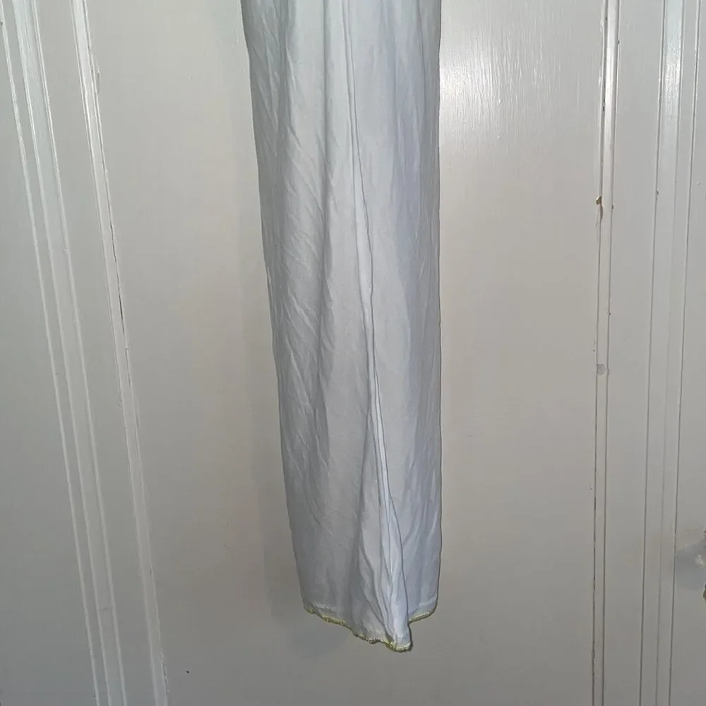 Vtg‎ 60s/70s white/yellow coming home from hospital blanket gown with embroidery